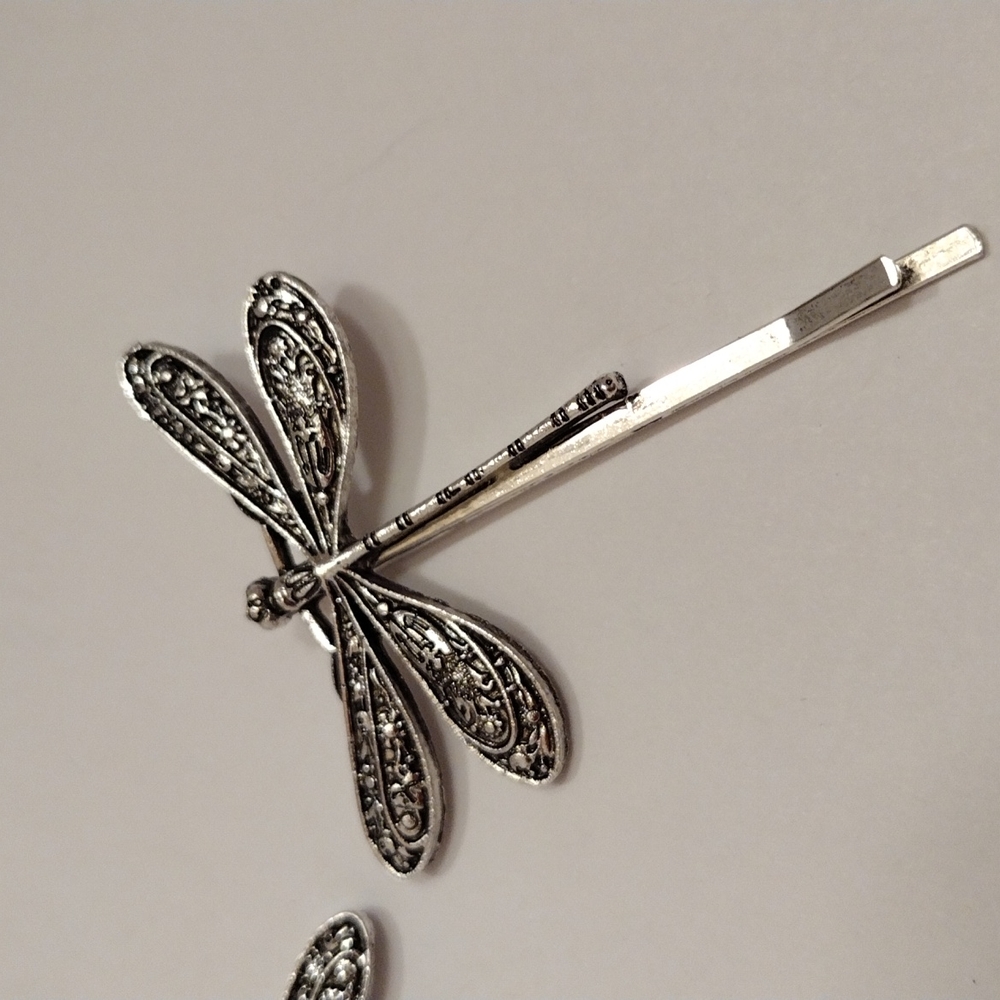 HP!! NWT Set of Two Adorable Boho Silver Dragonfly Hair Clips/Bobby Pins! - Picture 10 of 13
